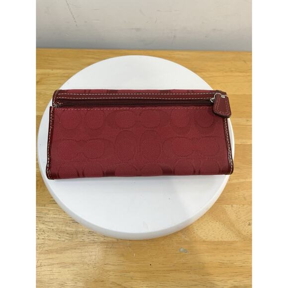 Coach Signature Red Canvas Buckle Credit Card ID Wallet - Picture 2 of 6